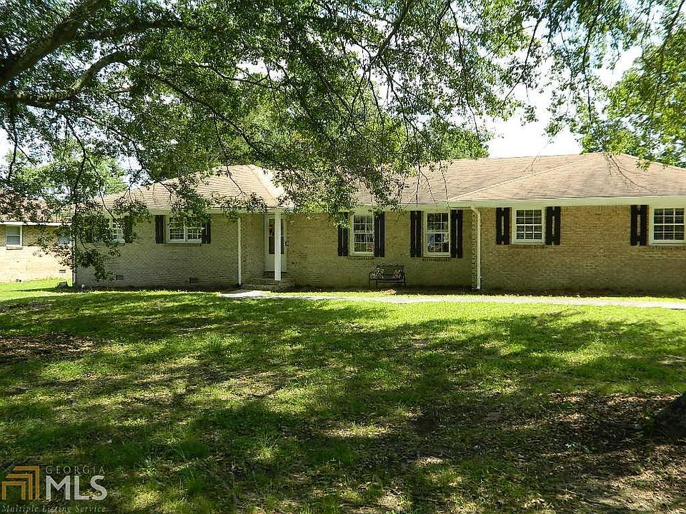 1st image of 2823 Skyland Dr