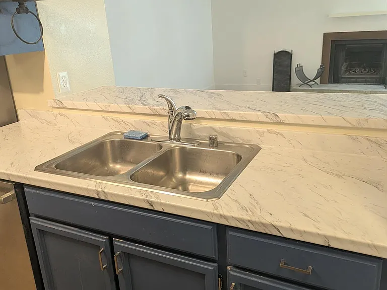 1516 E Pike St #204 — Photo 7