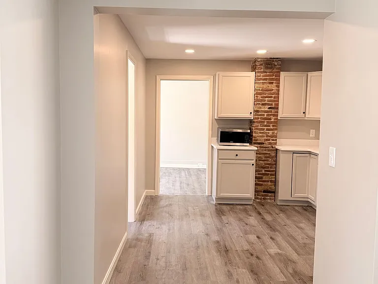 31-63 Christian St #77 — Photo 10
