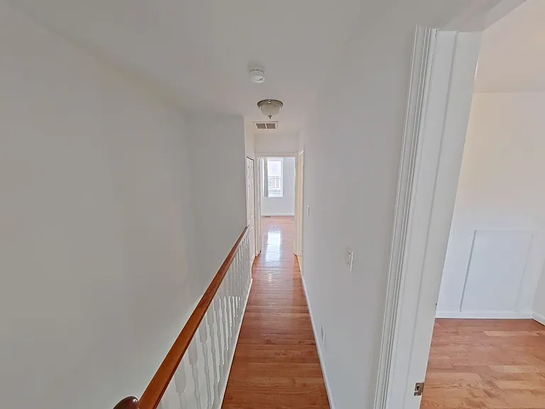 1318 S Reese St — Photo 8