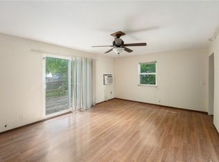 117 Van Dorn St, Pea Ridge, AR 72751