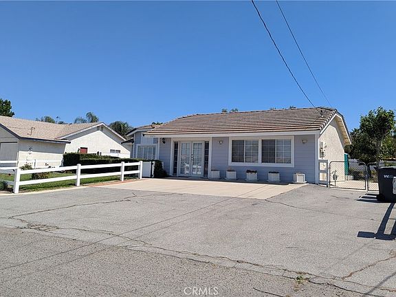 5th image of 31273 Montgomery Ave