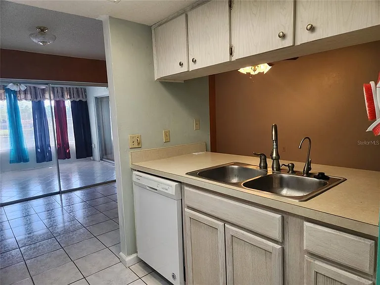 3838 Staysail Ln #3838 — Photo 7