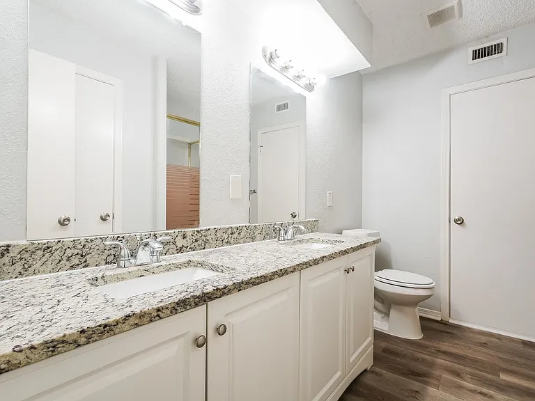 1200 W Mitchell St — Photo 14