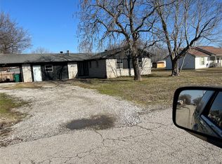 101 Saint St #B, Inola, OK 74036