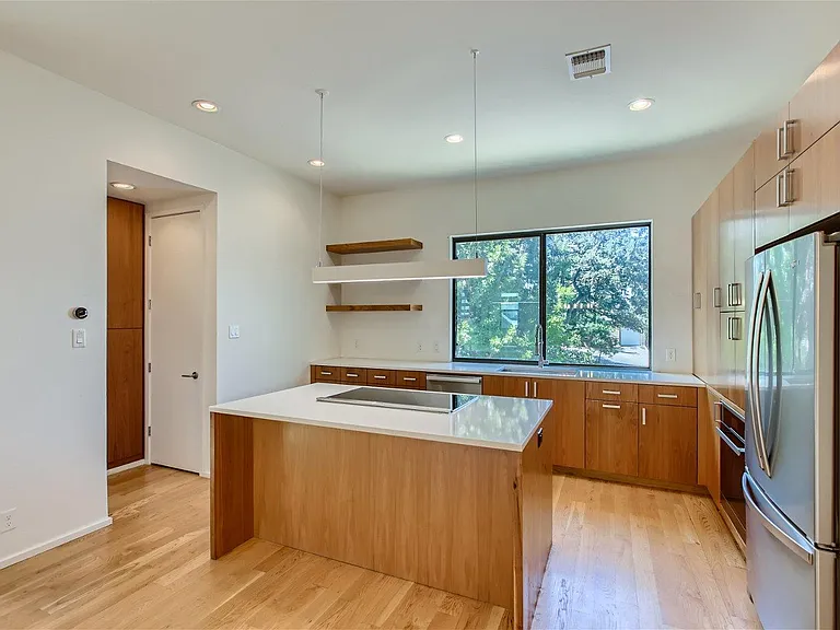 707 Cardinal Ln #L2 — Photo 7