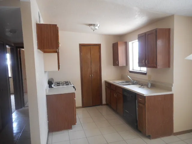 649 Mary Stuart Dr — Photo 10