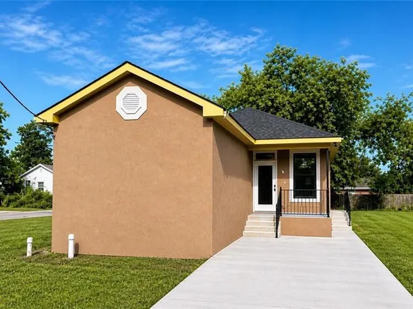 1337 Charbonnet St, New Orleans, LA 70117