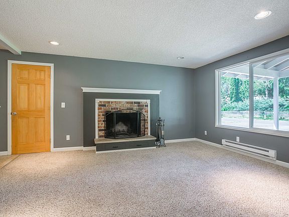 4th image of 742 Orrfelt Dr NW