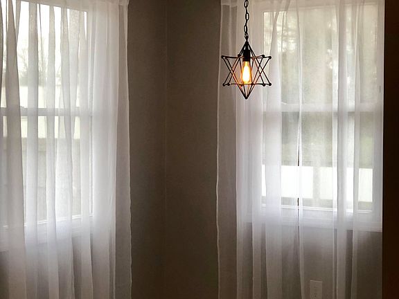 4th image of 1005 Chesapeake Ave #100