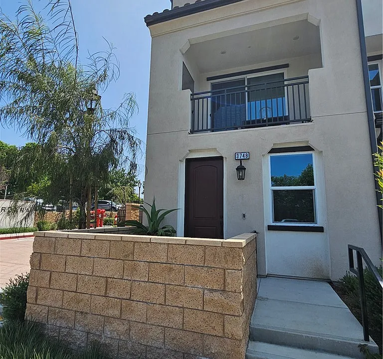 3748 Verdana Cir