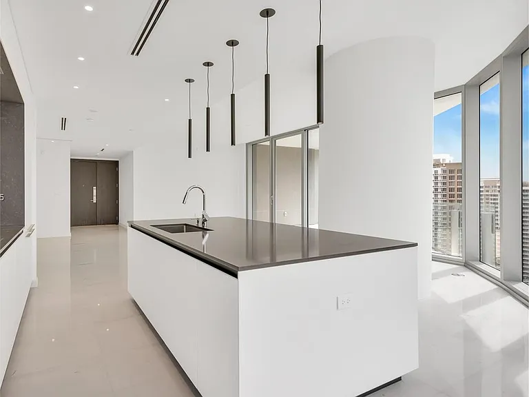 300 Biscayne Boulevard Way #7 — Photo 11