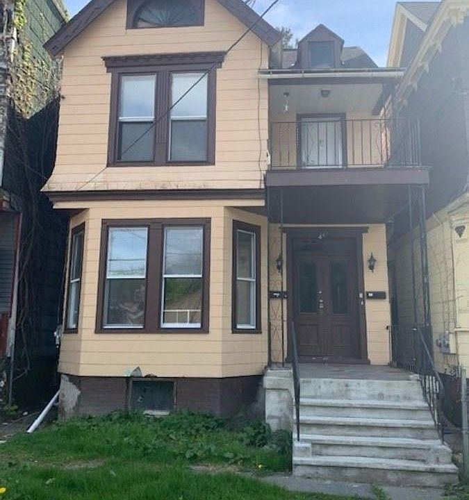1st image of 30 Glen Ave #2
