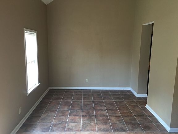 4th image of 326 S 7th St APT 2