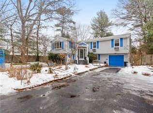 14 Evergreen St, Barrington, RI 02806