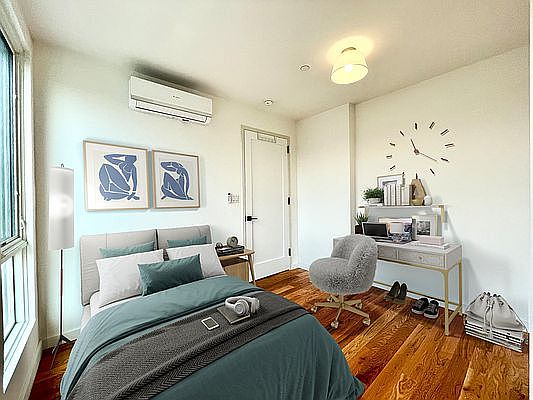 2nd image of 589 E New York Ave #4F