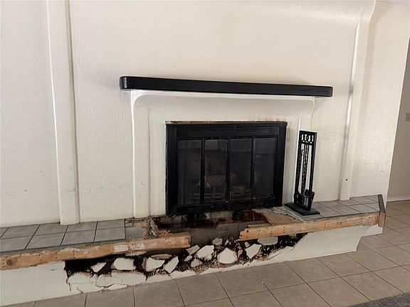 4th image of 2508 NE Heritage Creek Dr