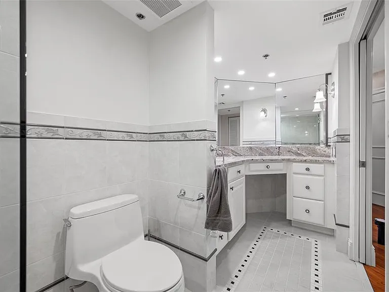 1600 Gulf Blvd #1016 — Photo 36