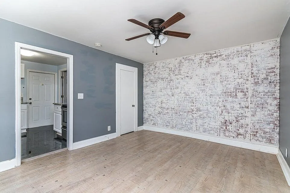 1 bed, 1.0 bath, 3026 sqft, $1,750 — Photo 4