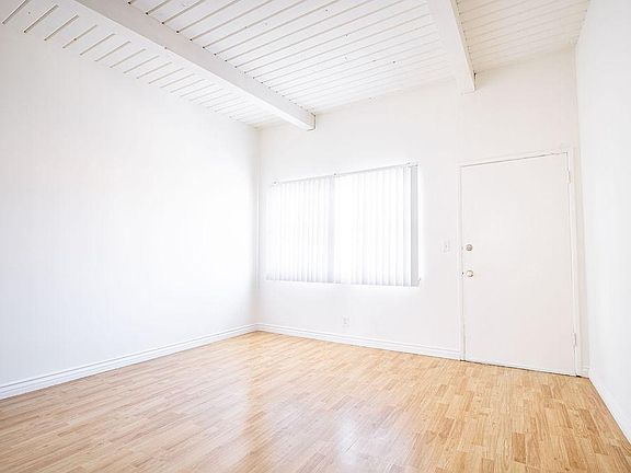 4th image of 3729 Dunn Dr #9