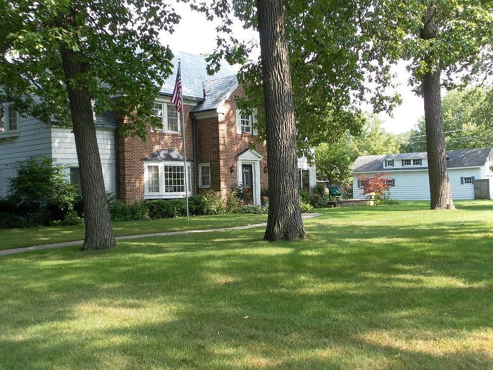 1st image of 815 Elmwood Ave