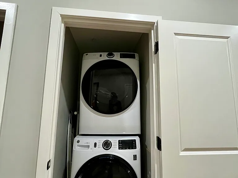 11 Radford Ln #1 — Photo 2