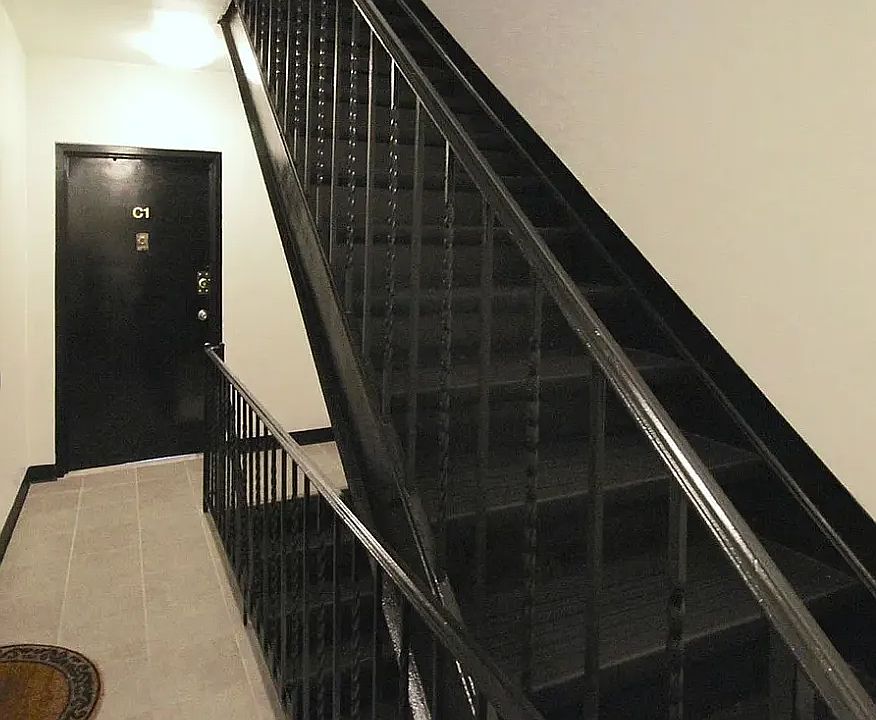 1st image of 178 7th Ave APT C1