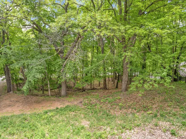 4820 Sparrow Rd, Minnetonka, MN 55345