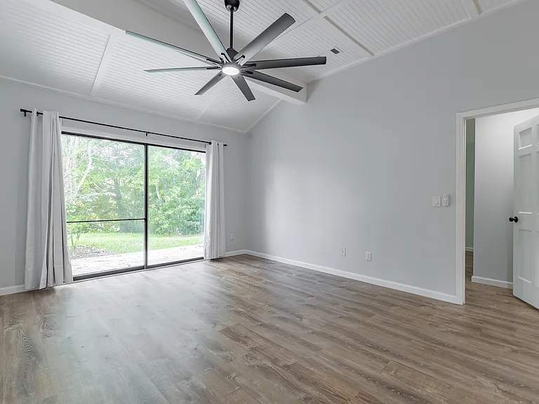 8118 Baymeadows Cir E #1 — Photo 32
