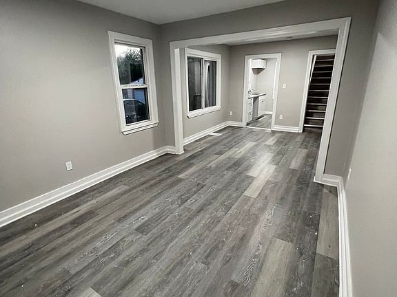 3rd image of 188 Rapid St