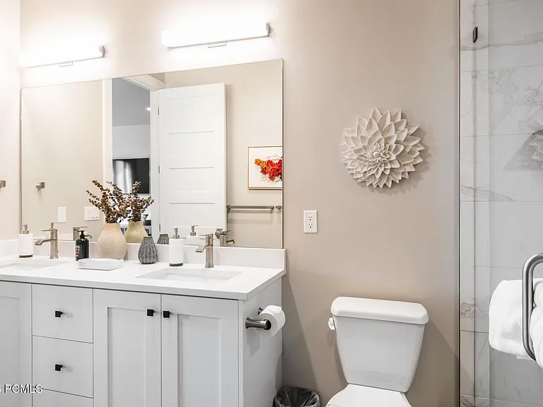 969 W Eland Cir #87 — Photo 21