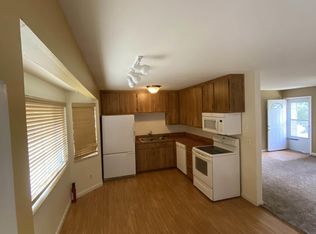 403 Elmwood Dr, Colorado Springs, CO 80907