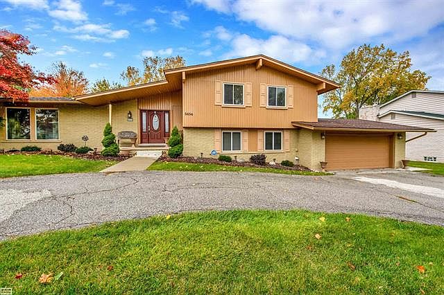 1st image of 5454 Greenbriar Dr