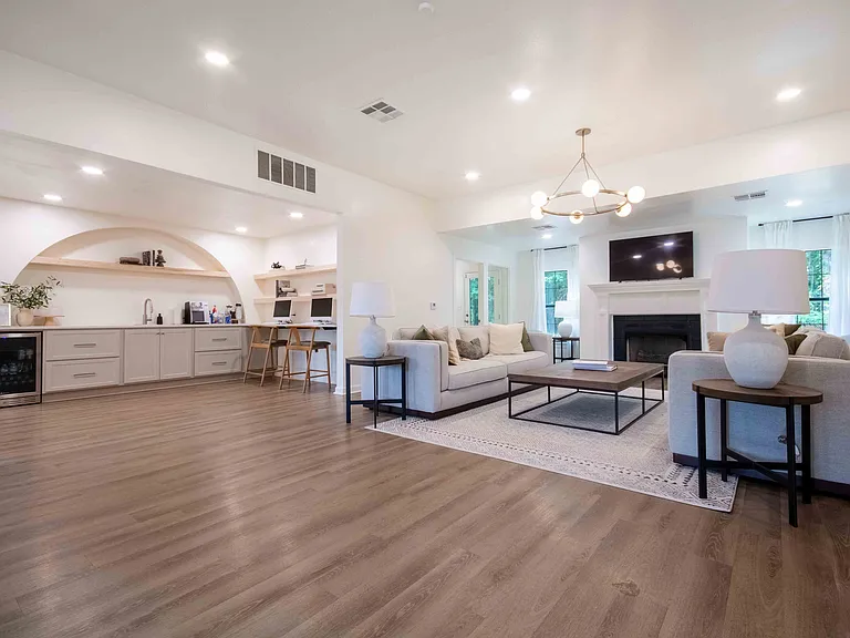 Revive Benton Apartments — Photo 12