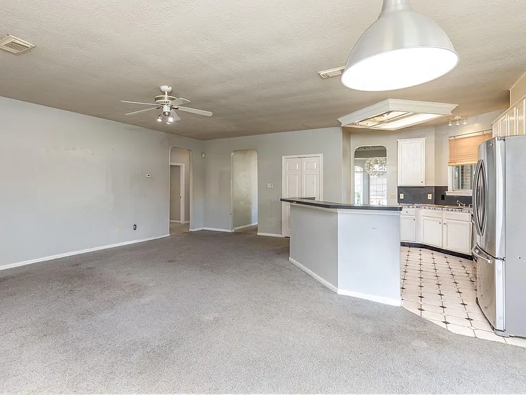 3103 Lauren Ln — Photo 11