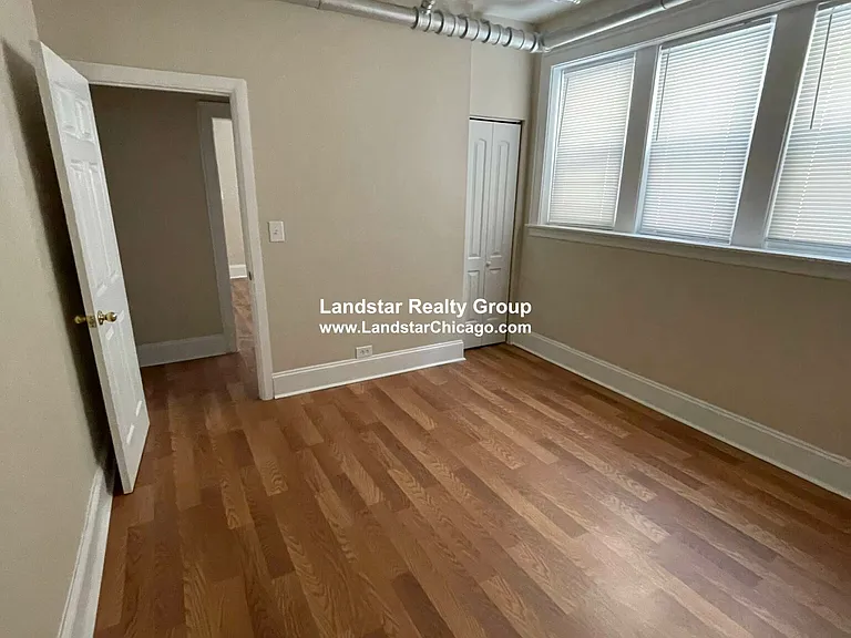 1936 W Estes Ave #G — Photo 6