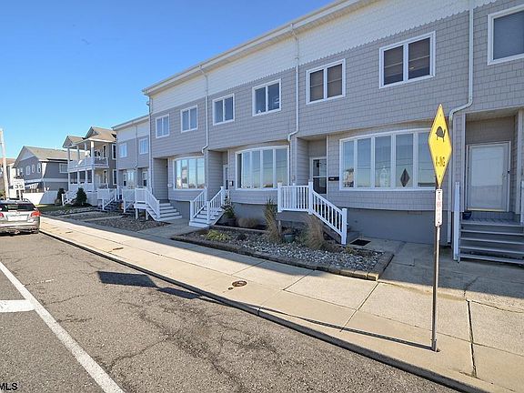 2nd image of 4023 West Ave #5