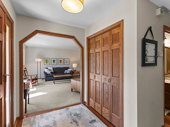 5th image of 15640 Juniper Ridge Dr NW