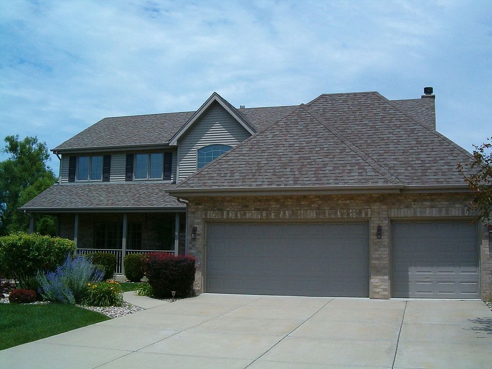 Immaculate home in move in condition