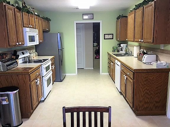3rd image of 1150 County Road 3737