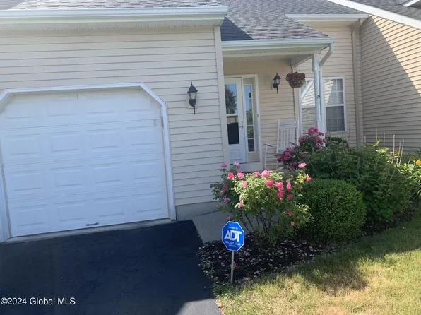 23 Fairway Drive #B, Mechanicville, NY 12118