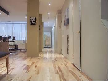3rd image of 912 21st St #1