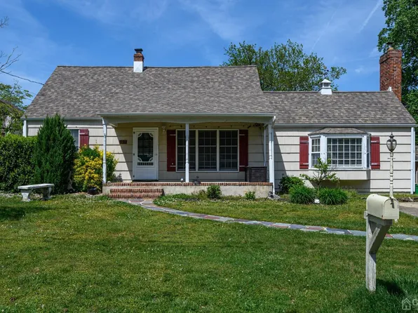 107 Elm Dr, Neptune, NJ 07753