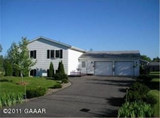 1106 Brigitta Dr NE, Alexandria, MN 56308