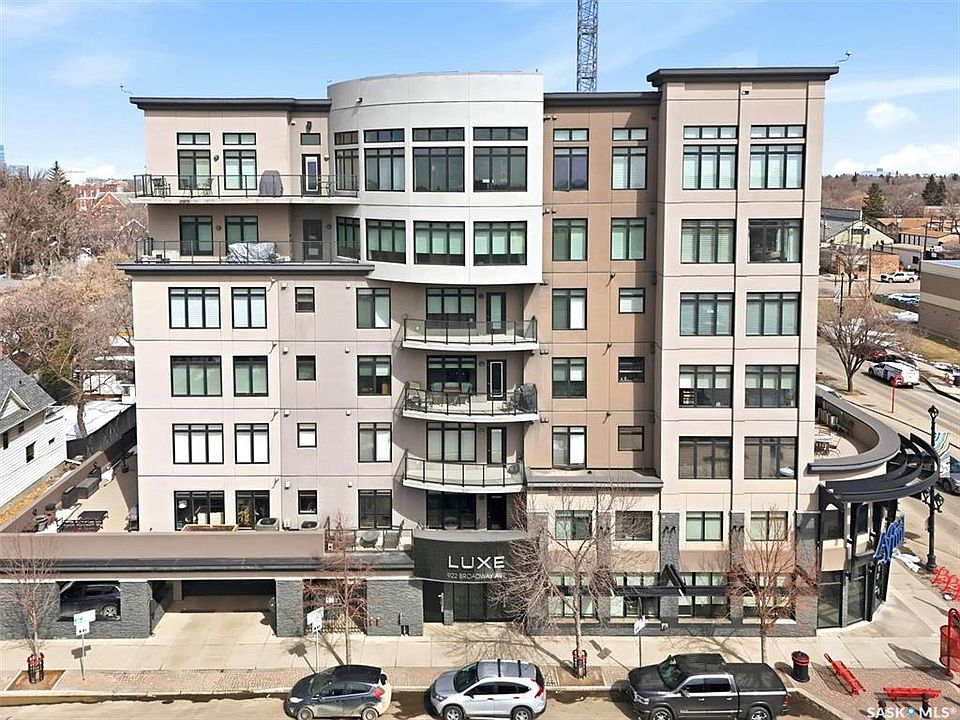 1st image of UNIT 702-922 Broadway AVENUE