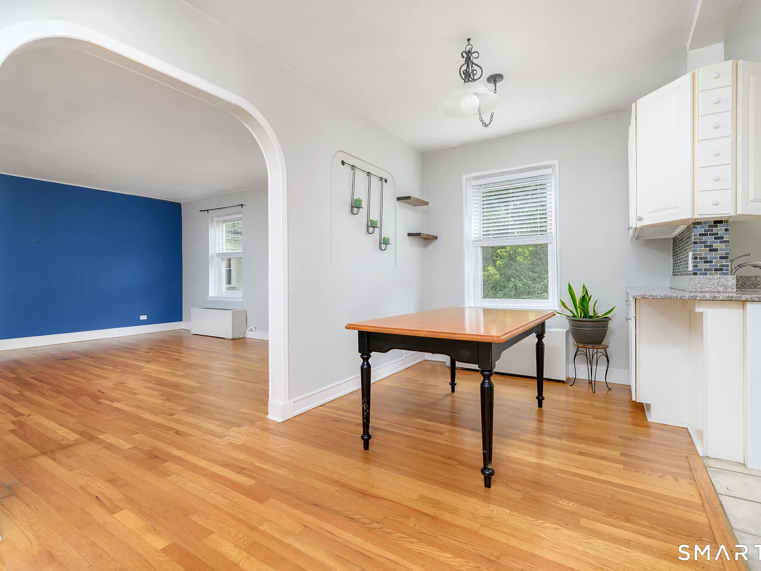 2 bed, 1.0 bath, 1029 sqft, $3,000 — Photo 2