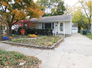 407 Rosadell Ave, Lansing, MI 48910