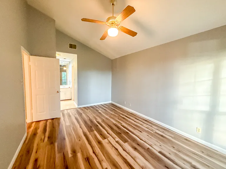 7 Chapel Hill Cir #7 — Photo 20