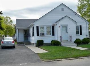 16 Ames St, Pawtucket, RI 02861