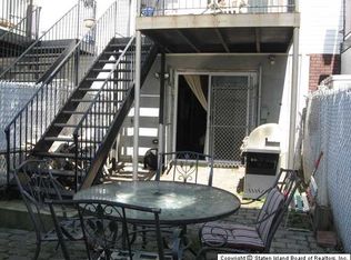 142 Grimsby St, Staten Island, NY 10306